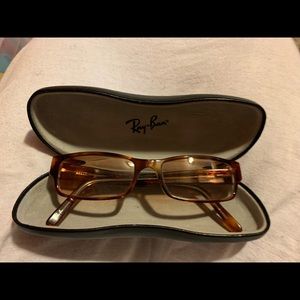 RayBan eyeglasses Great shape.Blk Eyeglass case